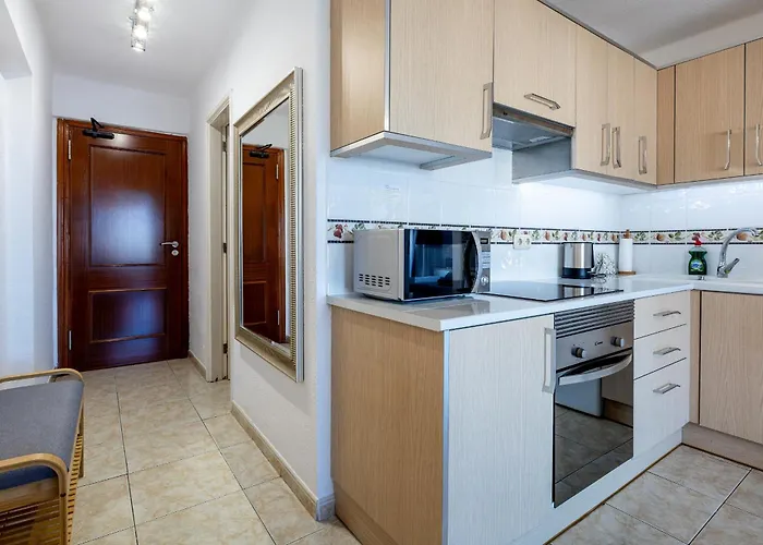 Great Location J 1 Bedroom 아파트 *